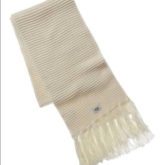 Ugg❤️NEW❤️Chunky scarf in Ivory with fringe - Picture 4 of 7